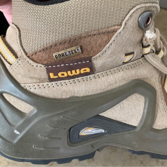 Lowa Bora Brown Gortex Hiking Boots Size 7 - Picture 11 of 11